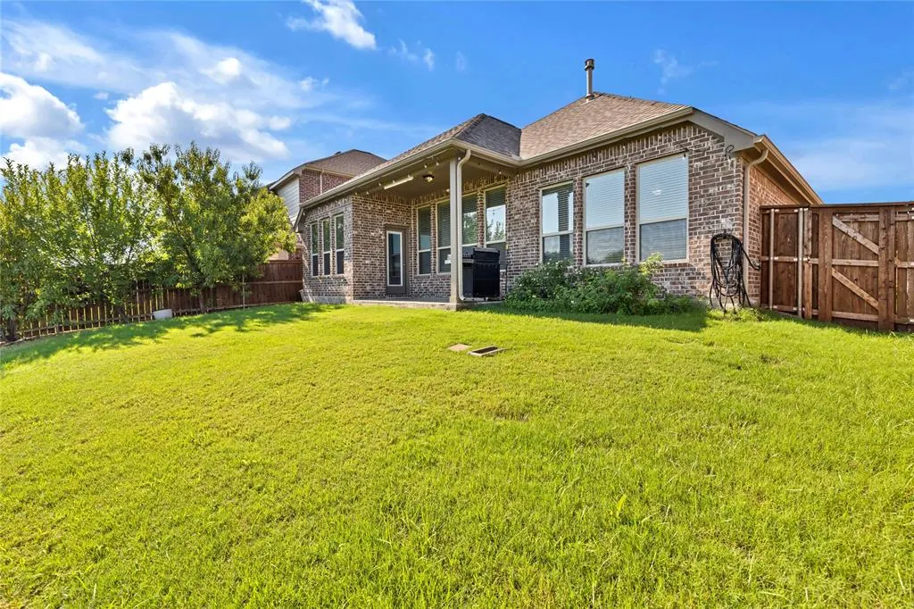 16117 Gladewater Terrace