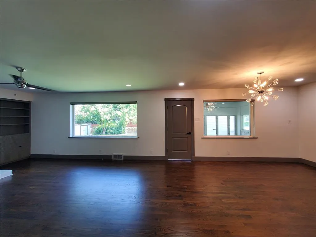 1227 Elmwood Drive
