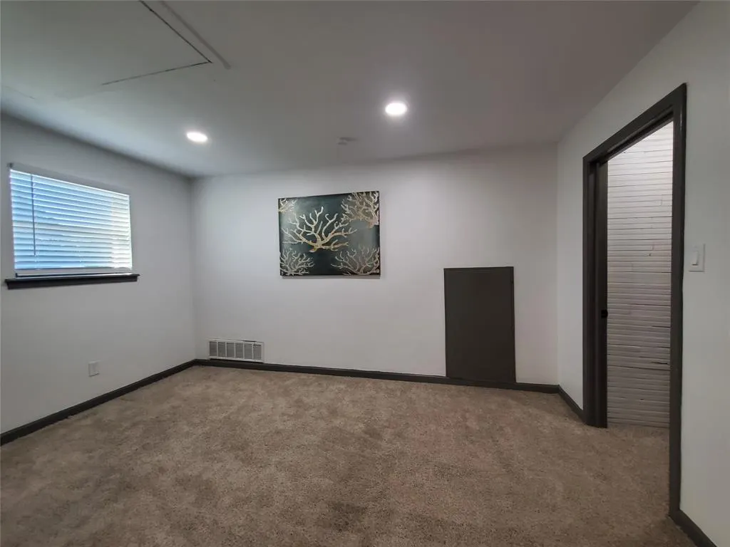 1227 Elmwood Drive