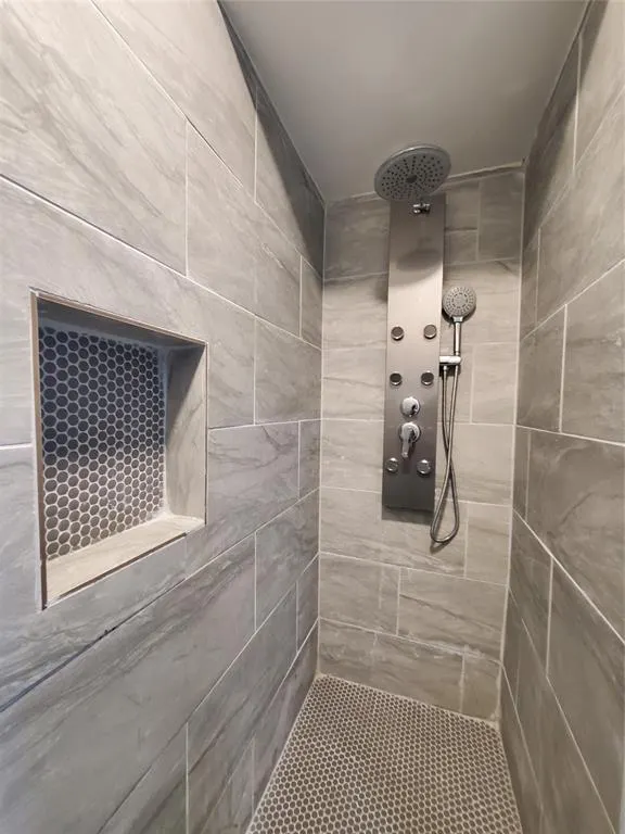 1227 Elmwood Drive