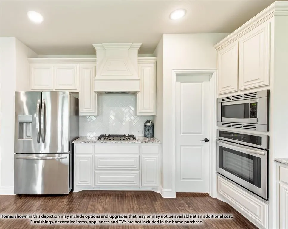 7308 Iris Road