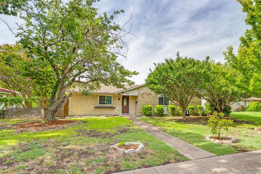 1108 Greencove Lane