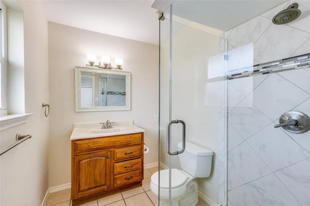 1108 Greencove Lane