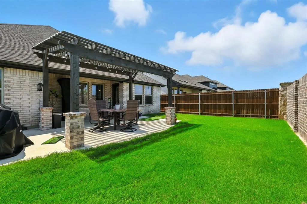 1812 Valencia Drive