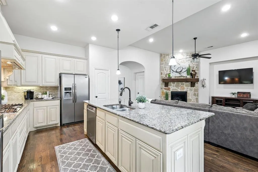 6804 Grand Mesa Parkway