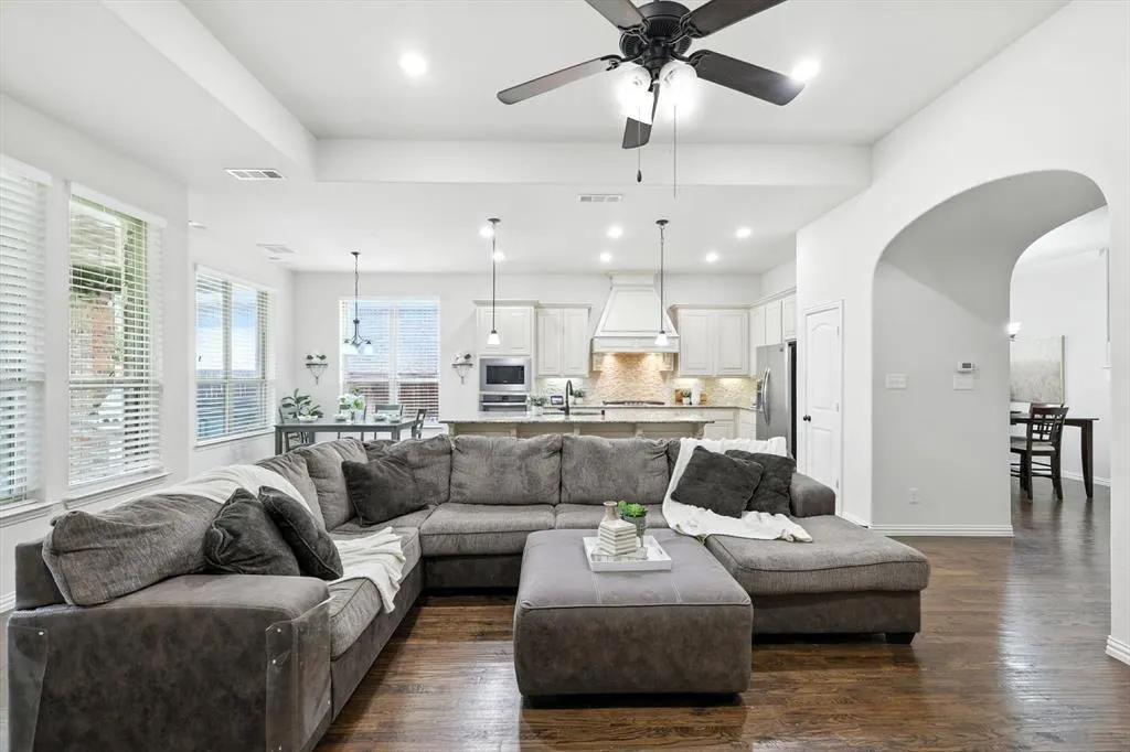 6804 Grand Mesa Parkway