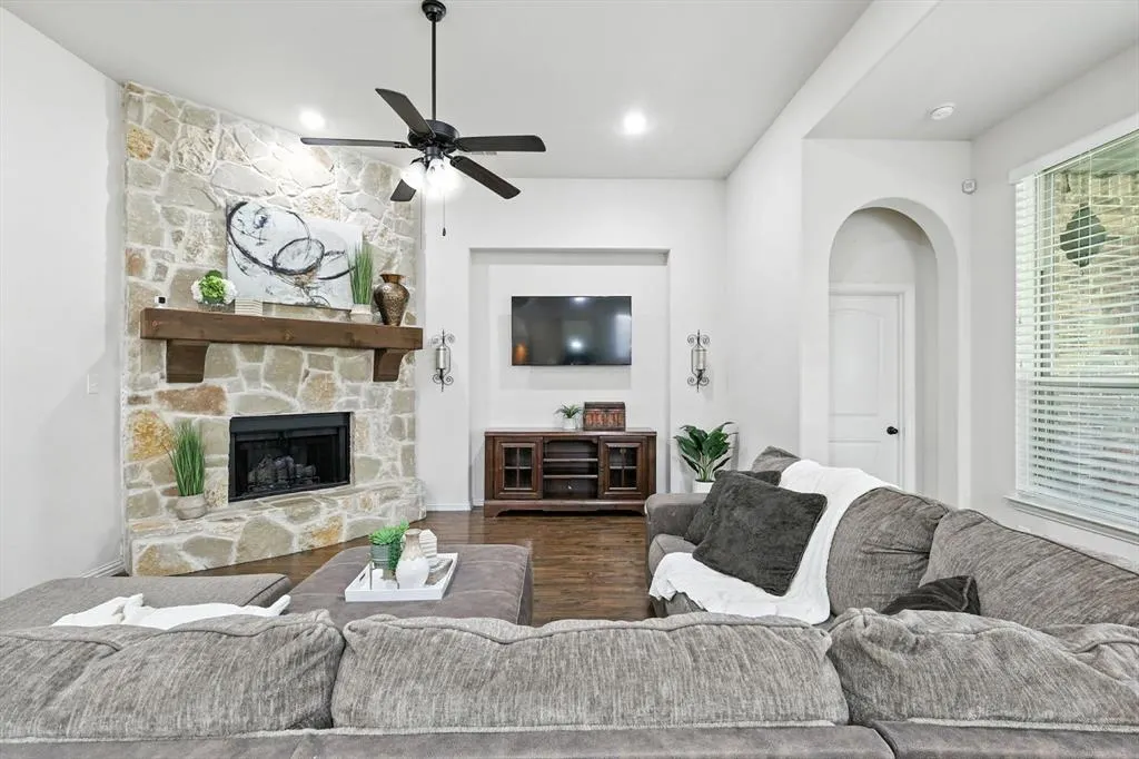 6804 Grand Mesa Parkway