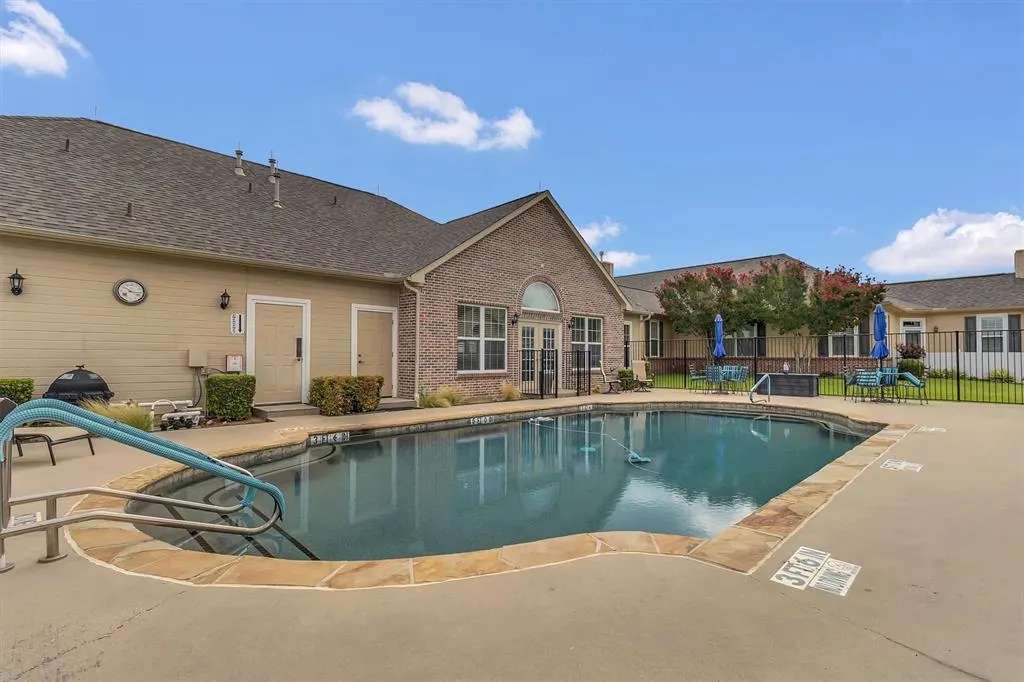 2601 Marsh Lane, #241