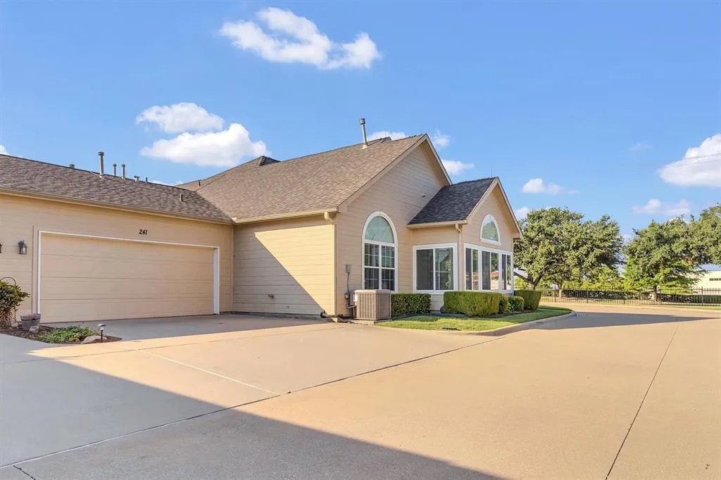 2601 Marsh Lane, #241