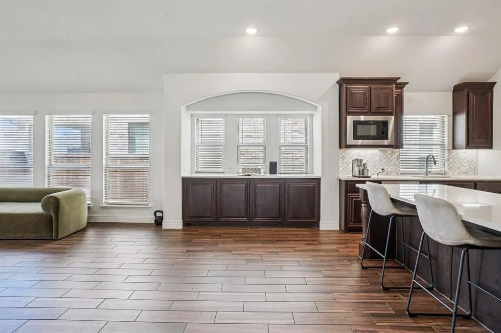 1236 Arrowwood Drive