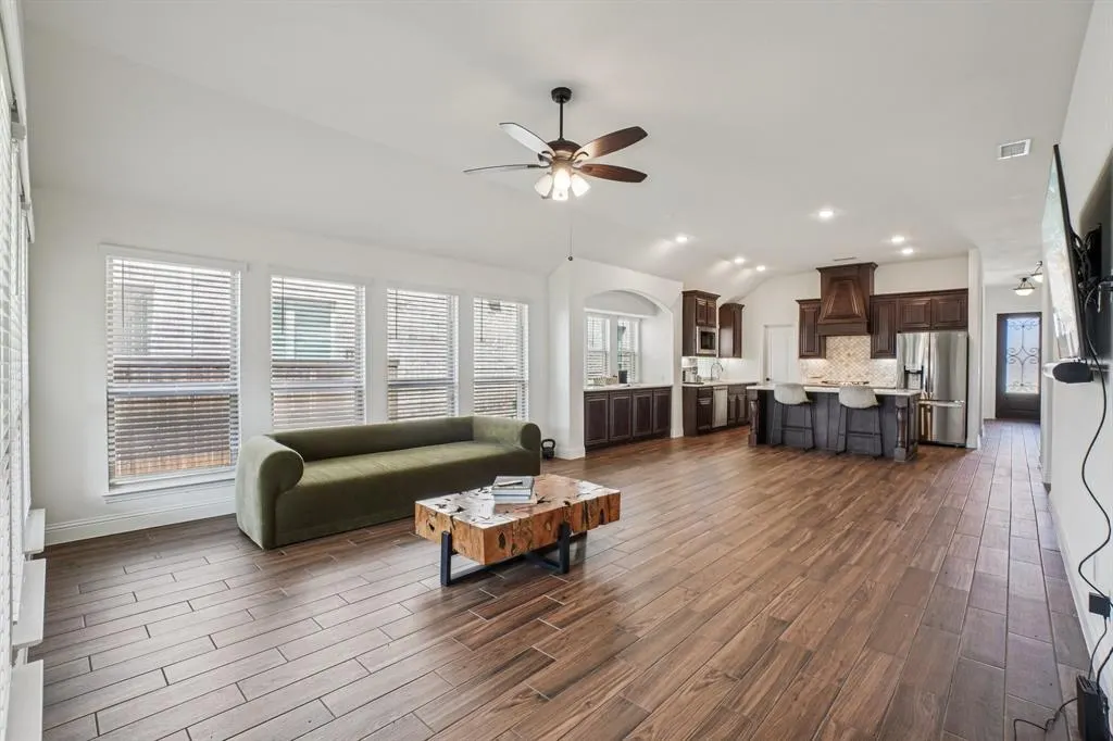 1236 Arrowwood Drive