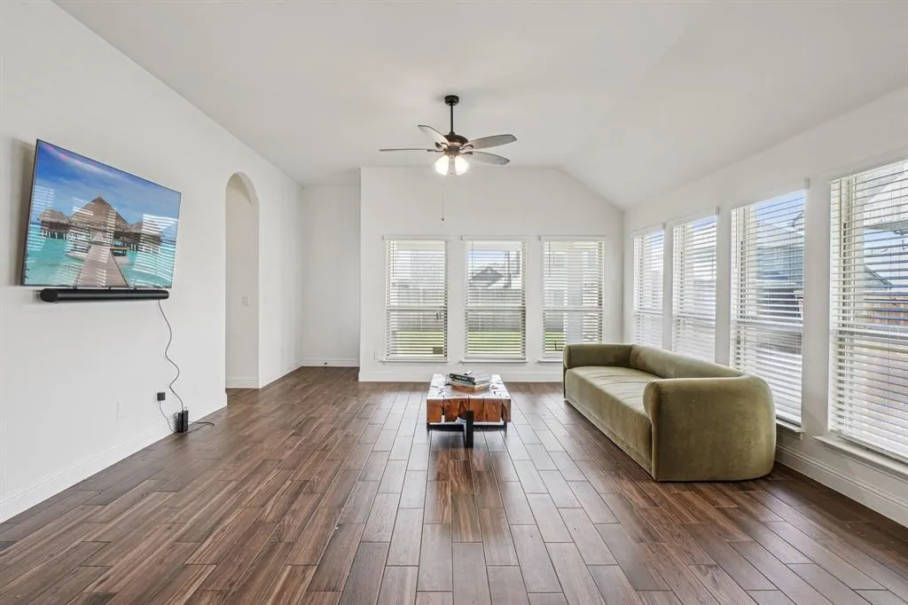 1236 Arrowwood Drive