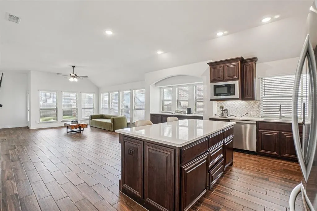 1236 Arrowwood Drive
