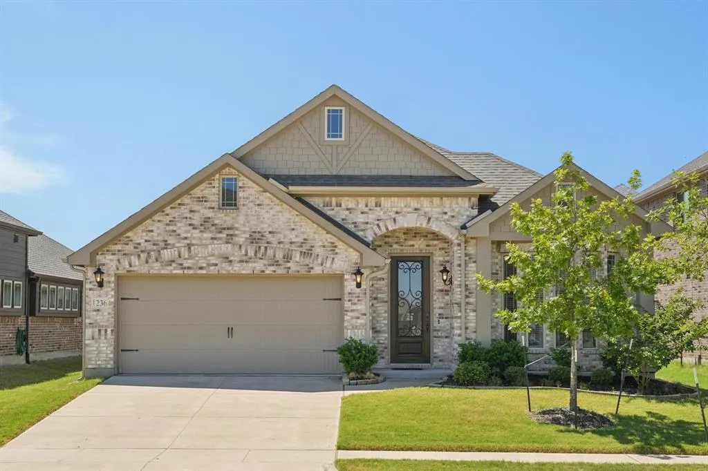 1236 Arrowwood Drive