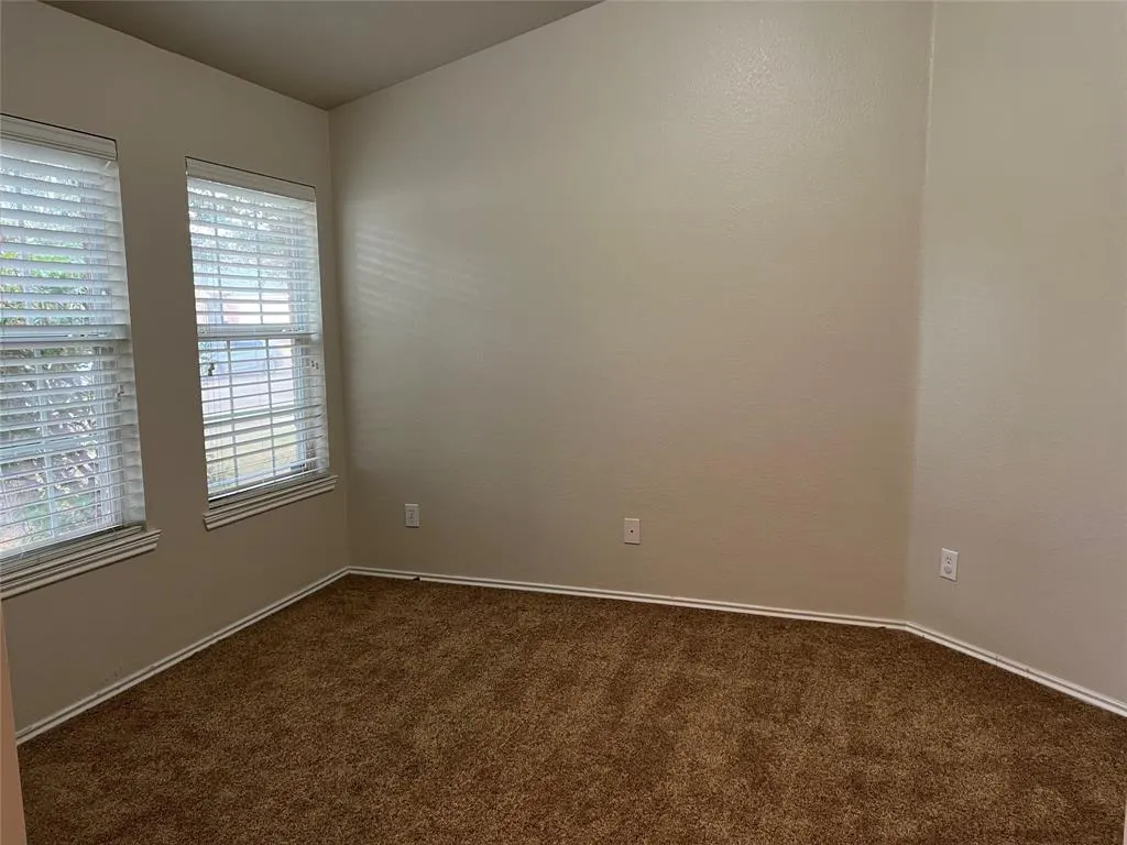 1535 Sleepy Hollow Drive