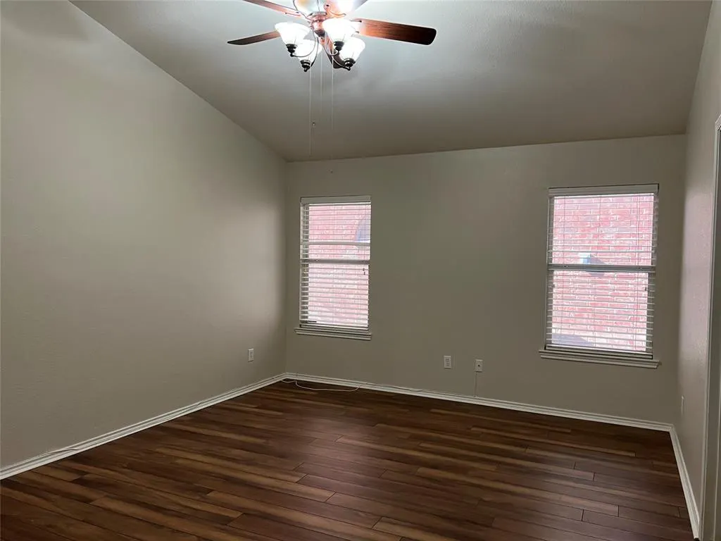 1535 Sleepy Hollow Drive