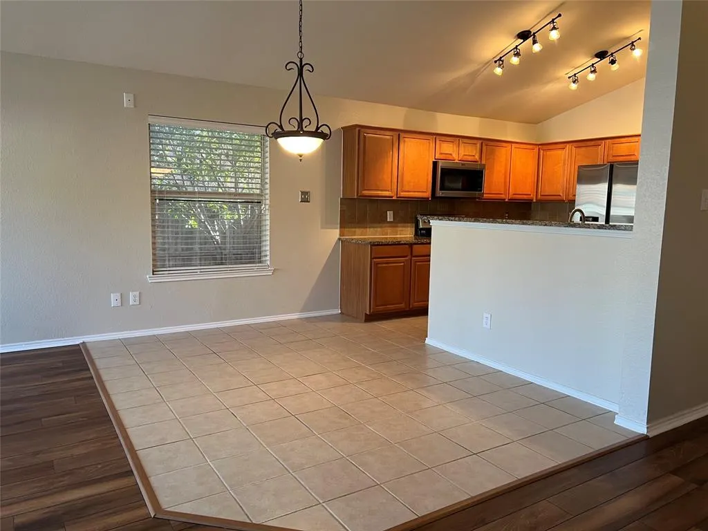 1535 Sleepy Hollow Drive