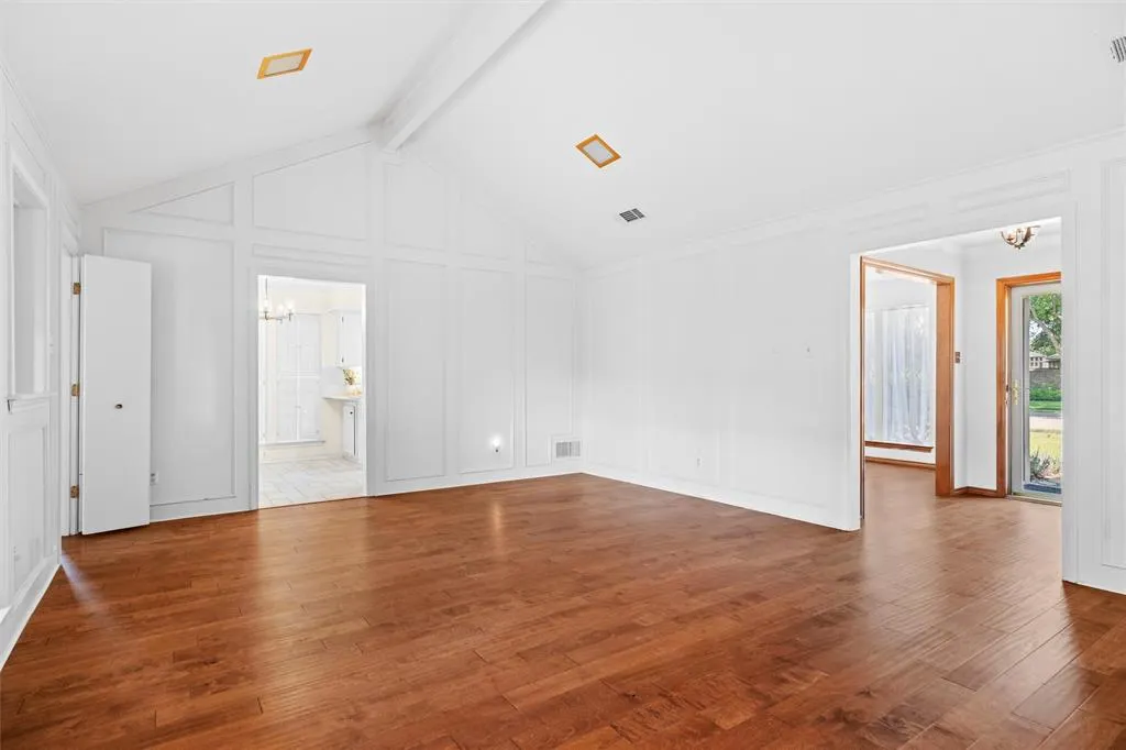 1204 Kenshire Lane