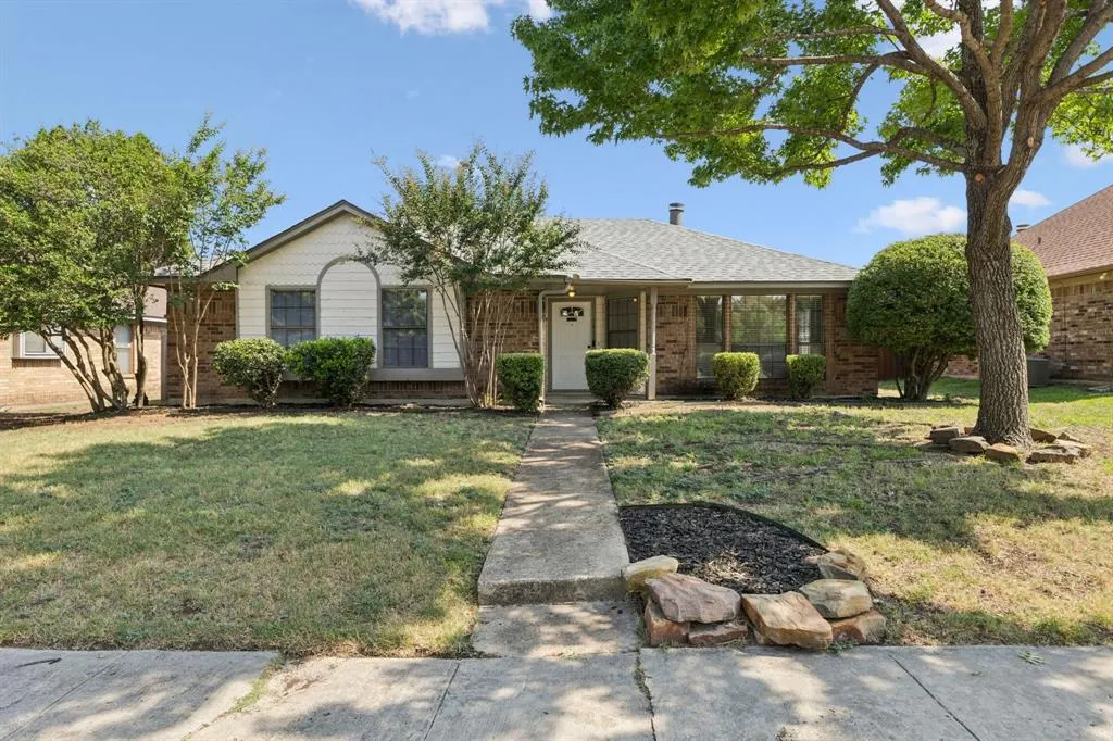 1411 Petunia Drive