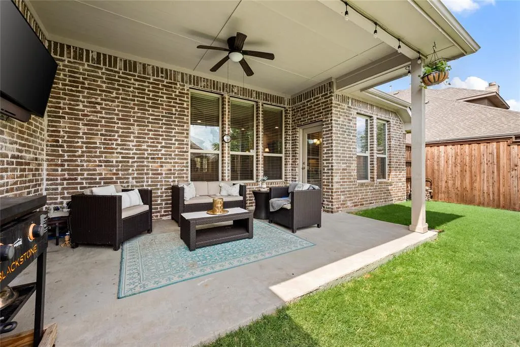 15841 River Glen Drive