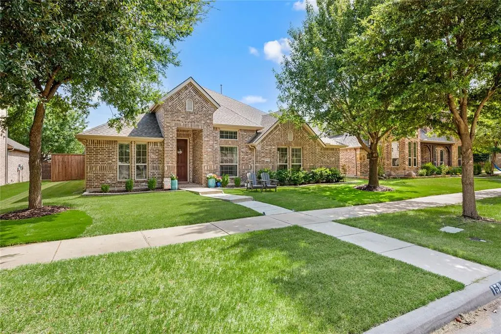 15841 River Glen Drive