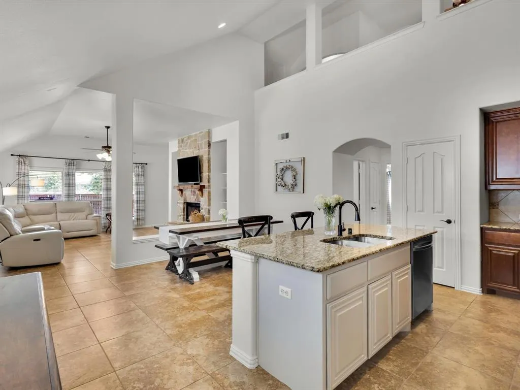 1112 Honeywell Drive