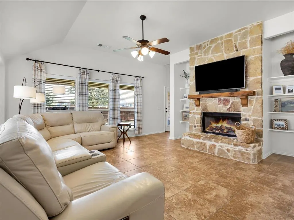 1112 Honeywell Drive