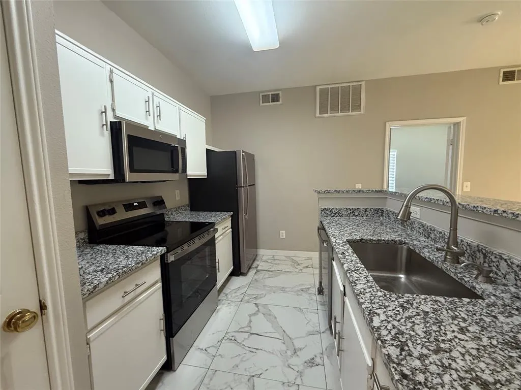 2524 Preston Road, #601