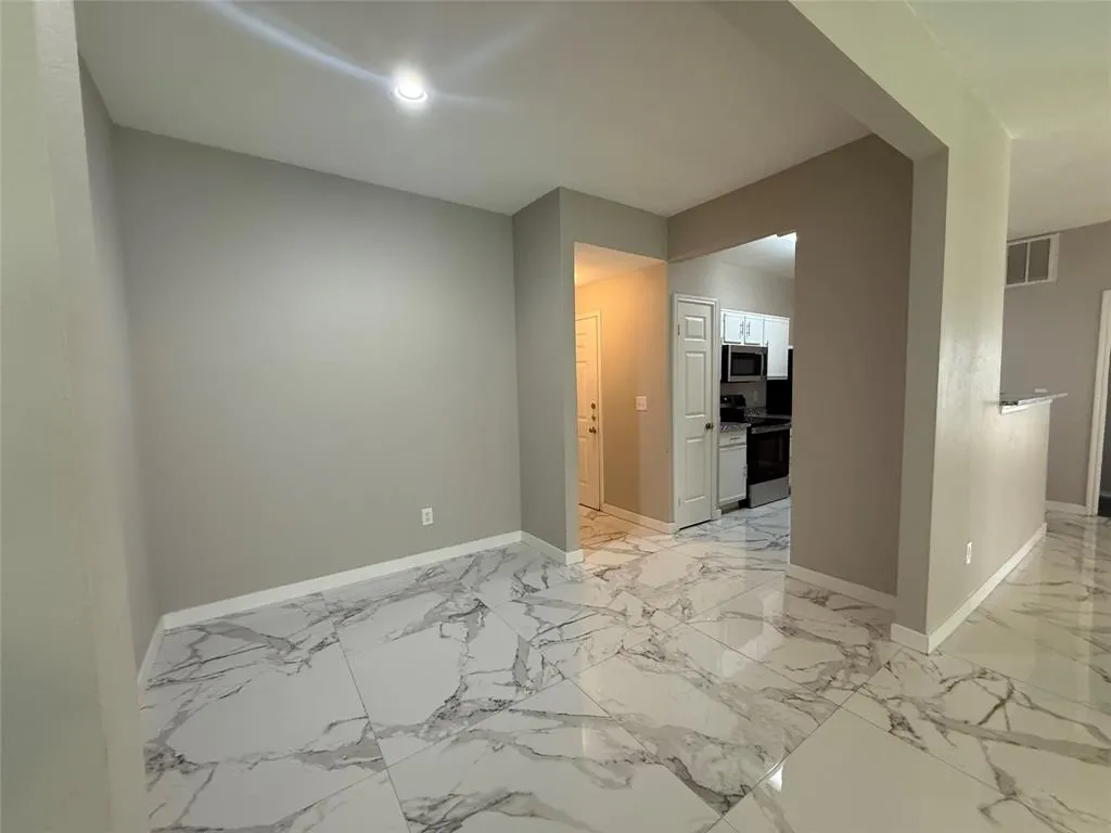 2524 Preston Road, #601
