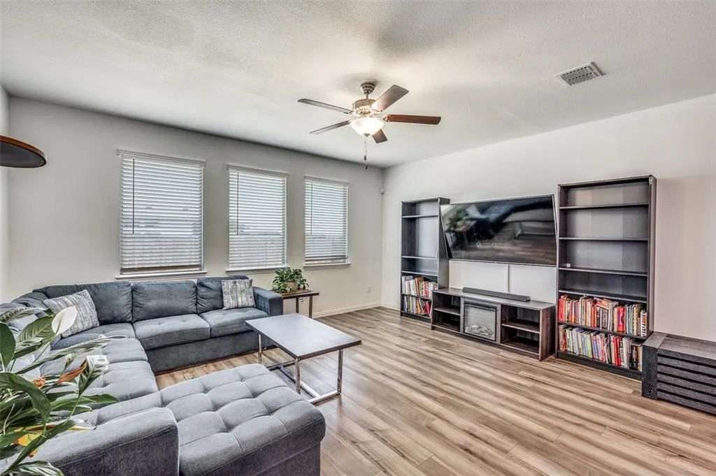 11425 Silver Queen Drive
