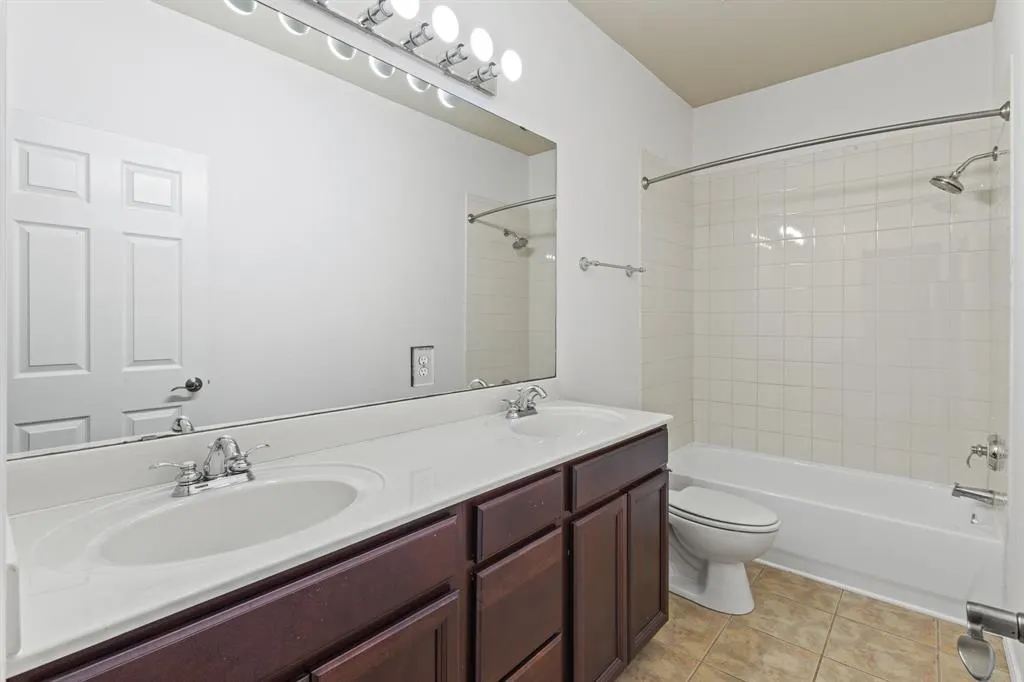 157 Castleridge Drive, #A