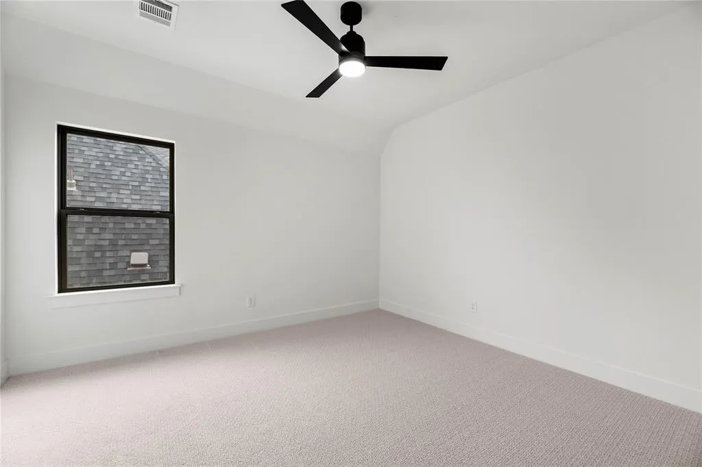 3916 Sunrise Lane