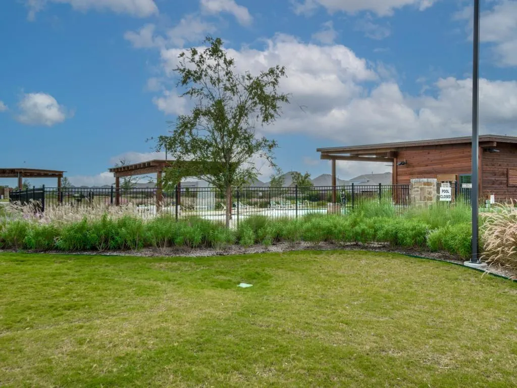 1337 Arrowwood Drive