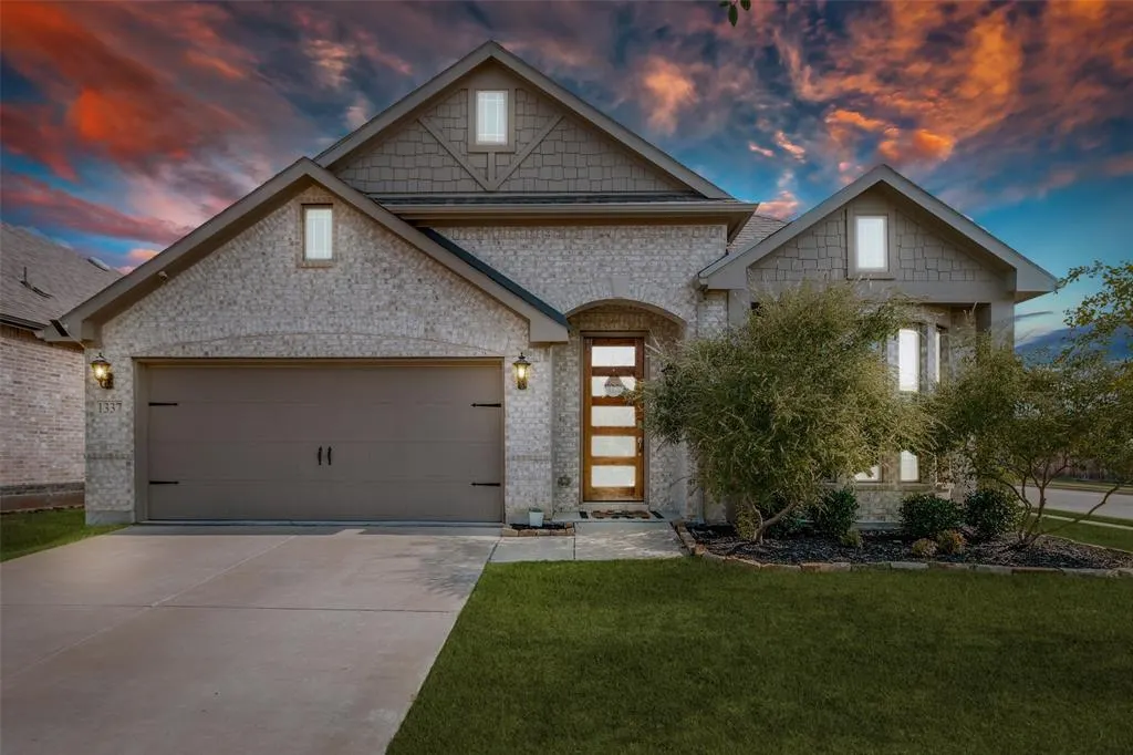 1337 Arrowwood Drive