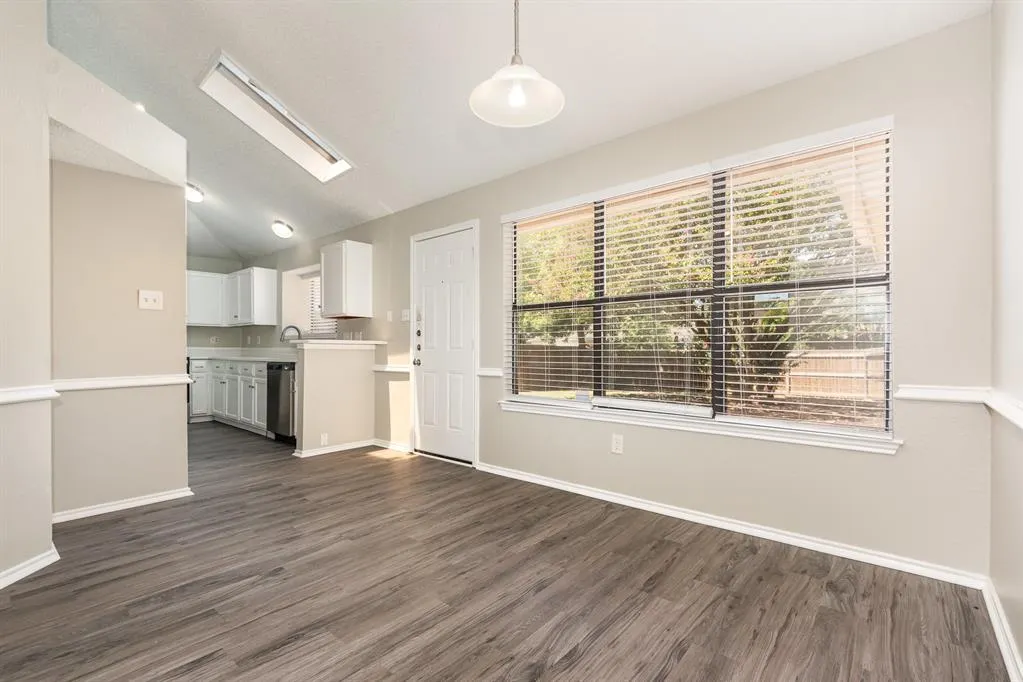 206 S Alder Drive