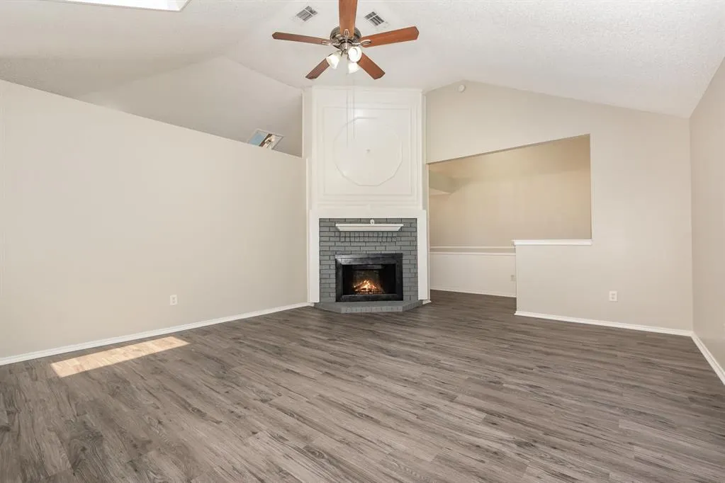 206 S Alder Drive