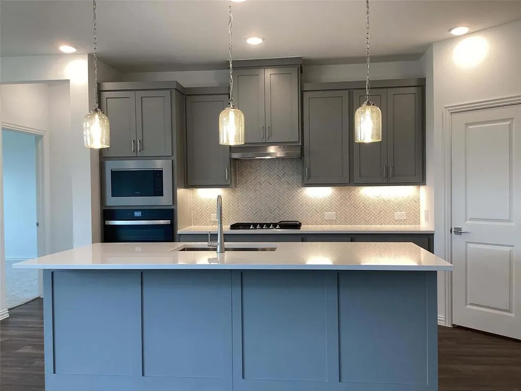 2208 Wheatgrass Way