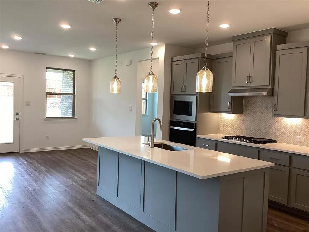 2208 Wheatgrass Way