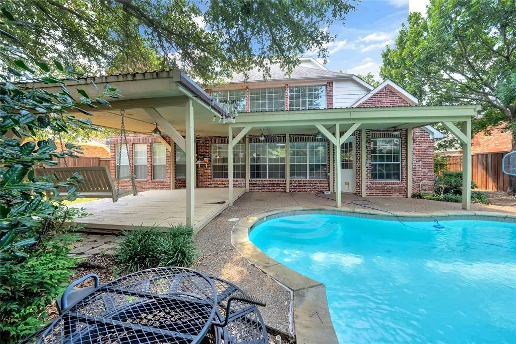 2021 Country Brook Lane