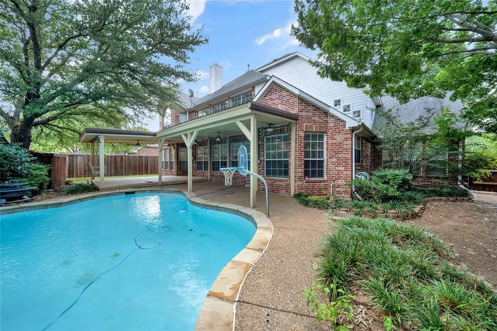 2021 Country Brook Lane