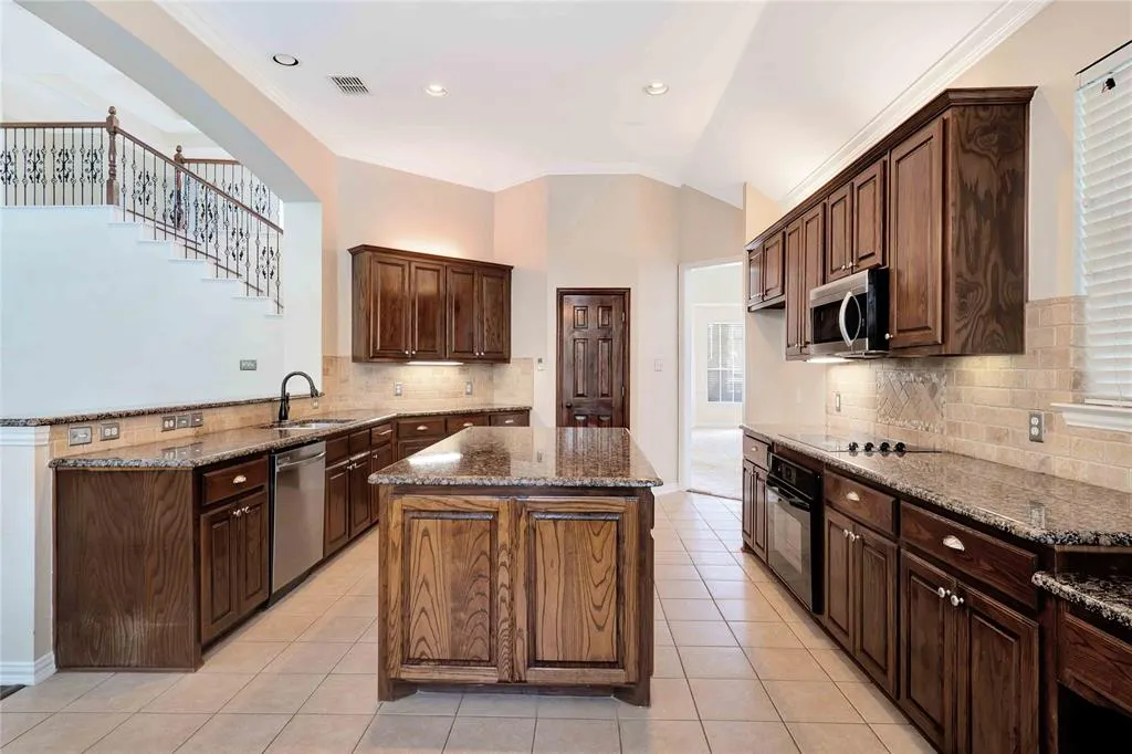 2021 Country Brook Lane