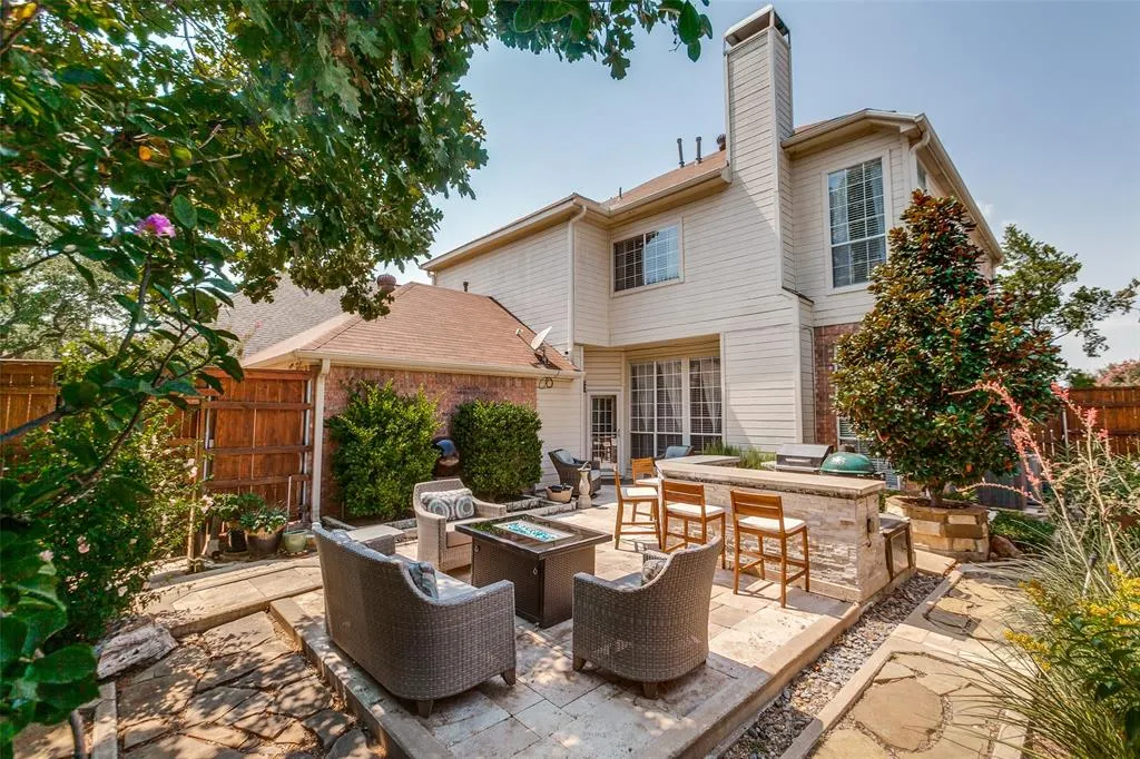 2704 Carnation Drive