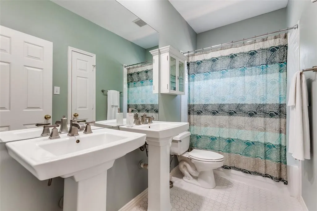 2704 Carnation Drive