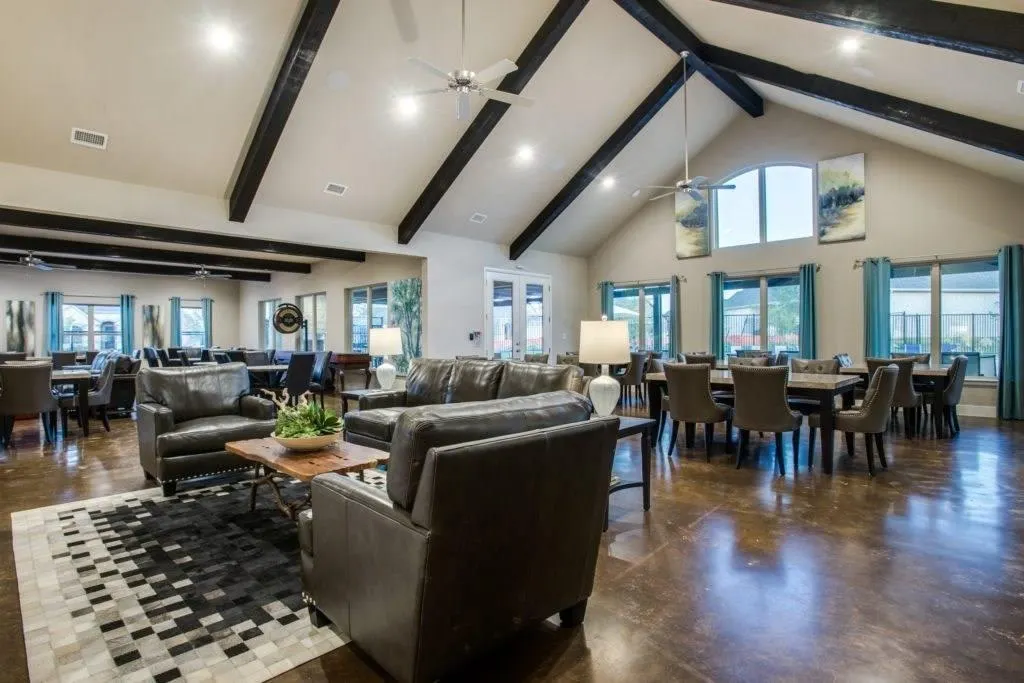 1901 Cascada Way