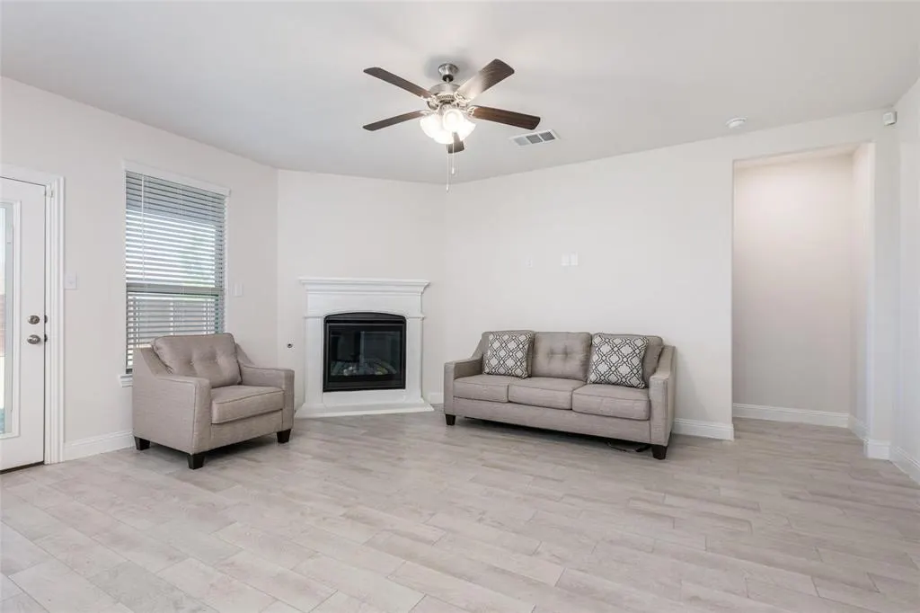 3205 Platinum Road