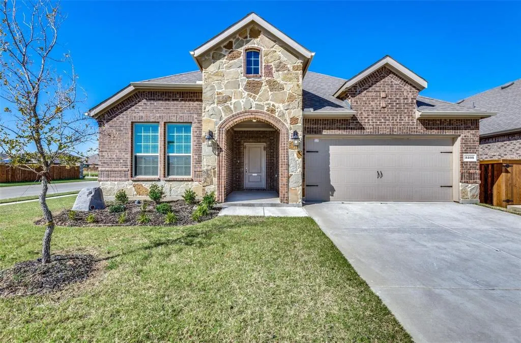 3205 Platinum Road