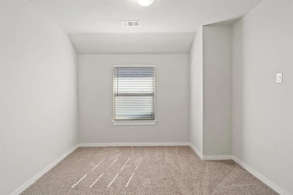 1401 Macaw Court