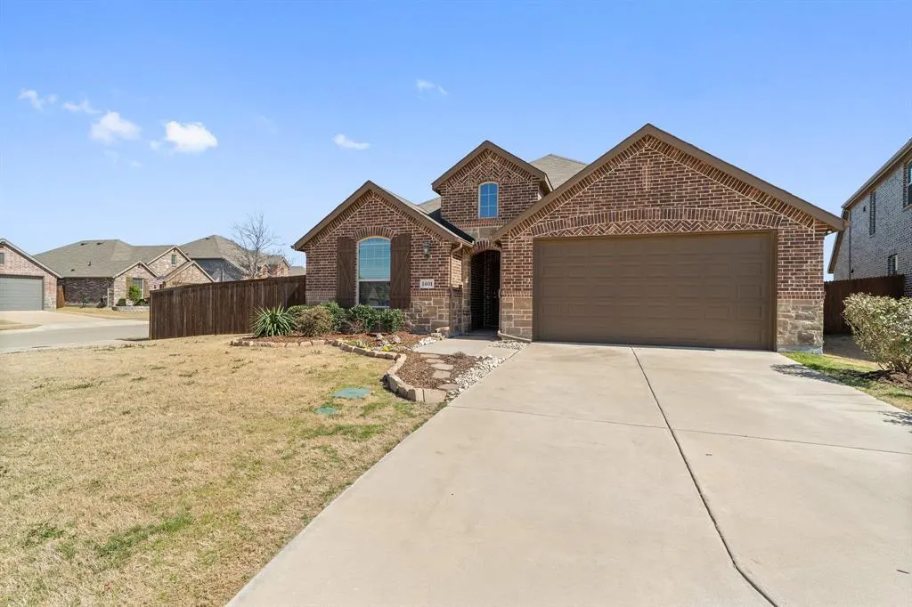 1401 Macaw Court