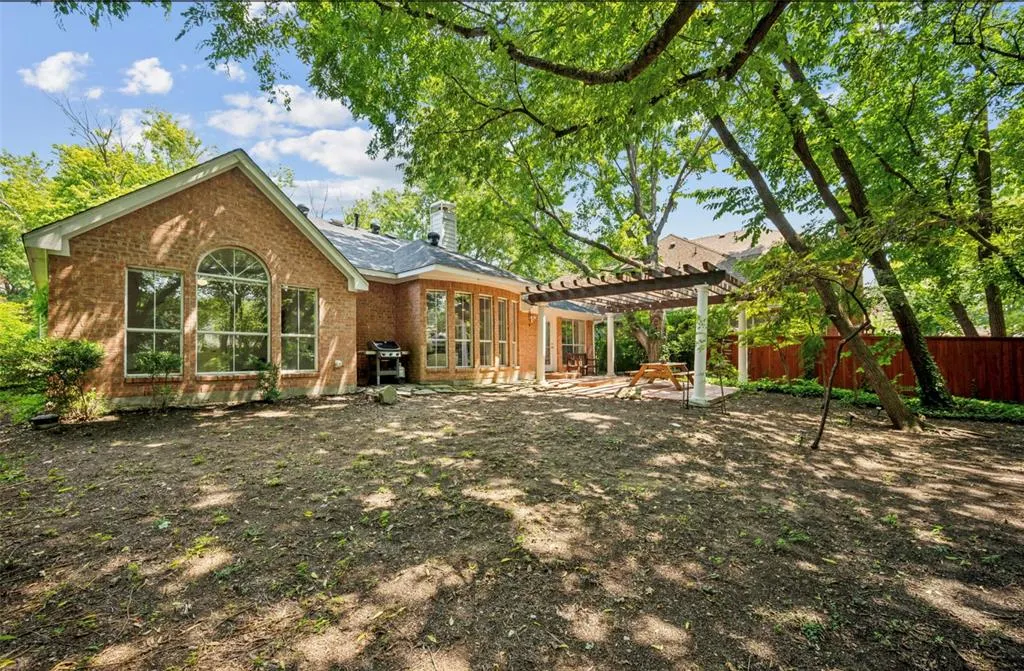 815 Rolling Meadows Court