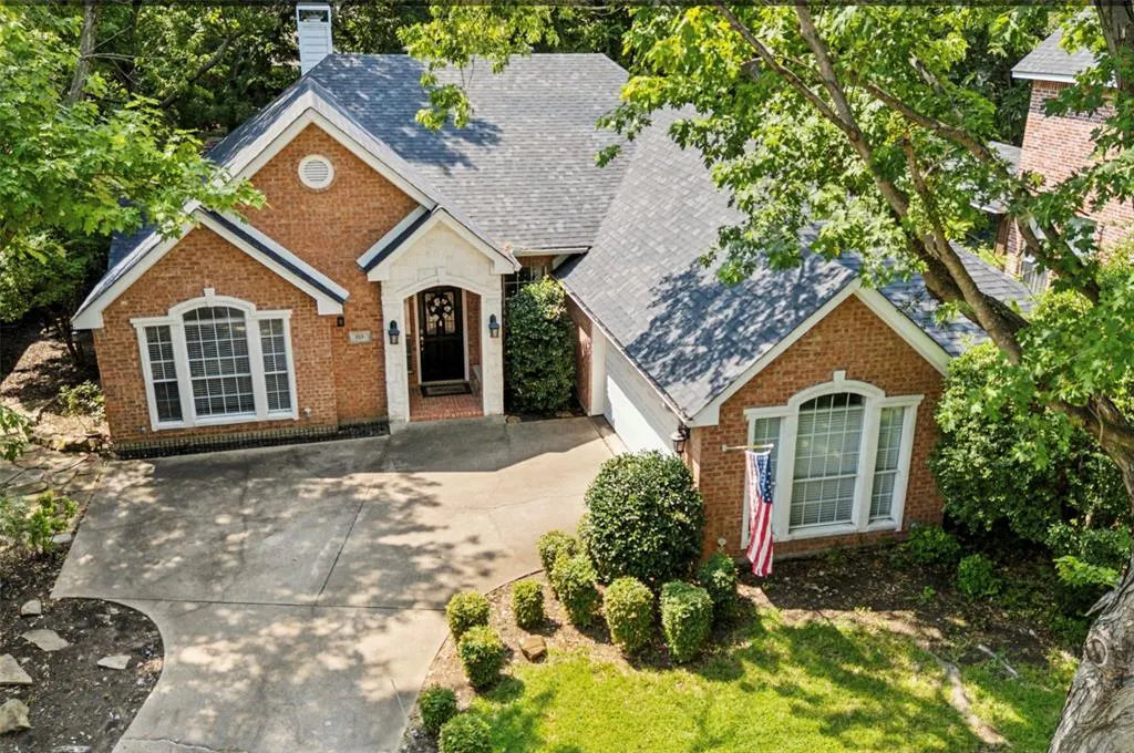 815 Rolling Meadows Court